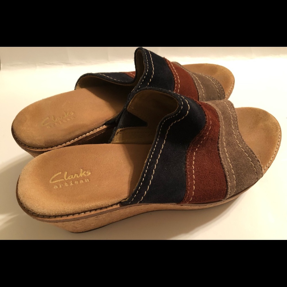Clarks wedge slides Size 9.5 Excellent preowned condition - Picture 3 of 7